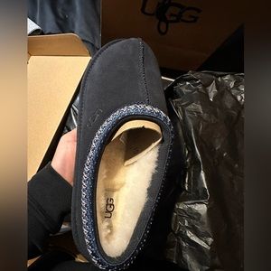 Brand new Men Ugg Tasman slipper